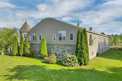 Exterior - 60 Brown Rd, Hampton Falls, NH 03844 photo 9 of 10