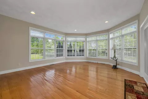 Living - 60 Brown Rd, Hampton Falls, NH 03844 photo 3 of 6