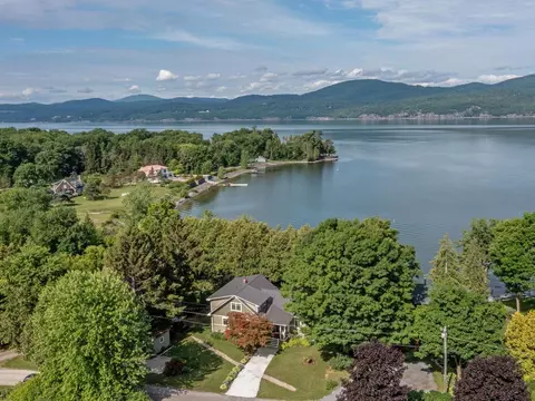 1088 Tri-town Rd, Addison, VT 05491