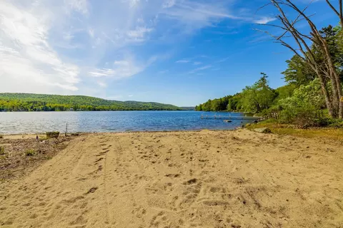416 Shaker Blvd, Enfield, NH 03748