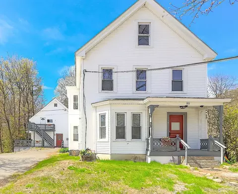 95 Hall Ave, Henniker, NH 03242