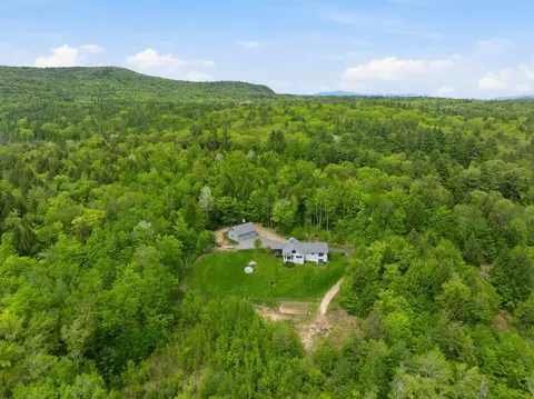 123 Evergreen Dr, New Hampton, NH 03256