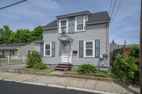 134 Ash St, Nashua, NH 03060
