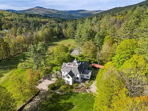 66 Hollow Farm Rd, Woodstock, VT 05091