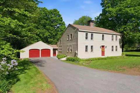 976 New Hampton Rd, Sanbornton, NH 03269
