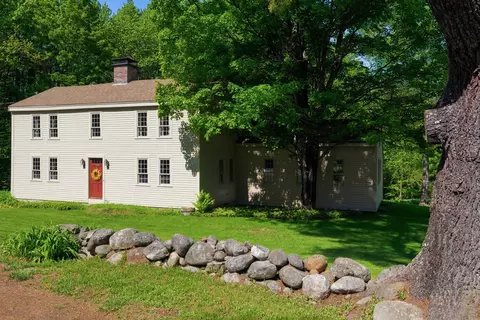 976 New Hampton Rd, Sanbornton, NH 03269