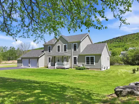 15 Allaire Dr, St. Albans Town, VT 05478