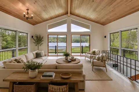 775 E Lake Rd, Ludlow, VT 05149