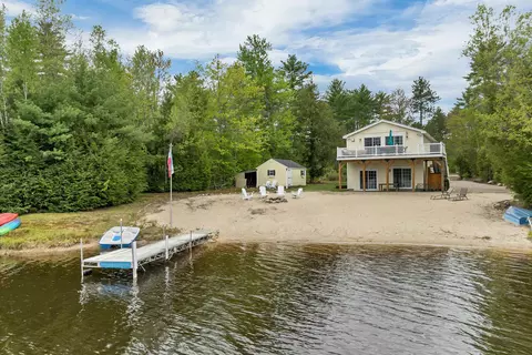 419 N Desmond Dr, Wakefield, NH 03830