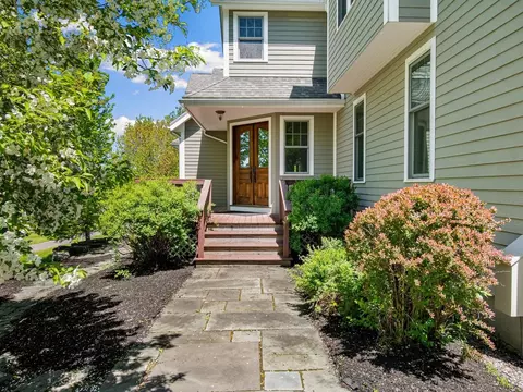 163 Chapin Rd, Essex Junction, VT 05452