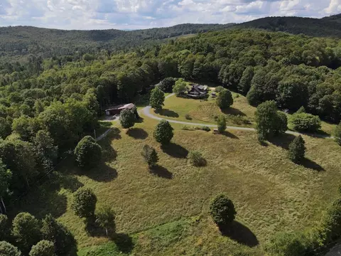 View/Area - 2208 Backway Rd, Corinth, VT 05039 photo 7 of 10