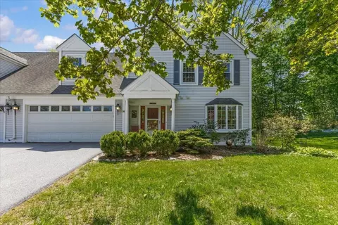 26 Peacham Ln, Essex Junction, VT 05452