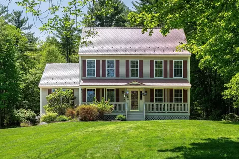 137 Ash Swamp Rd, Newmarket, NH 03857