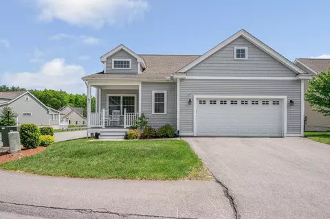 12 Dunstable Cir, Merrimack, NH 03054