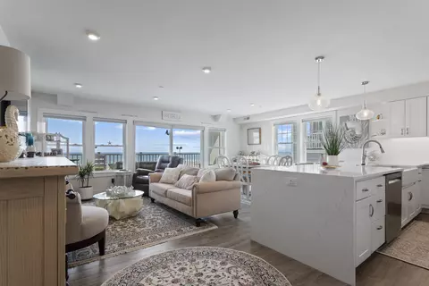 377 Ocean Blvd #3, Hampton, NH 03842