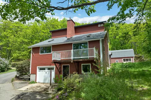 218 Main St, Alton, NH 03809