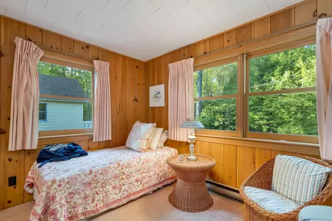 Bedroom - 74 Keewaydin Rd, Wolfeboro, NH 03894 photo 5 of 9