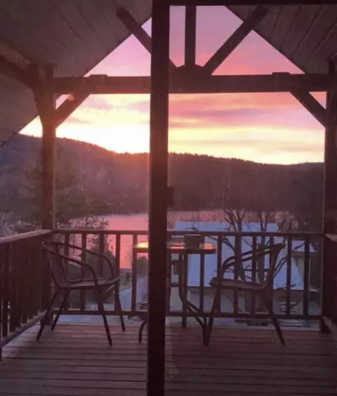 70 Shadow Ln, Hinesburg, VT 05461