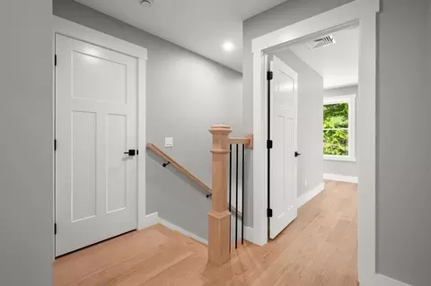 Entry Way - 113 South Rd, Kensington, NH 03833 photo 4 of 4