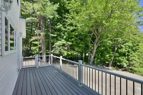 Exterior - 113 South Rd, Kensington, NH 03833 photo 7 of 9