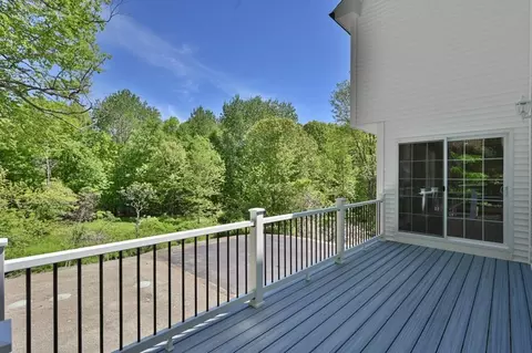 Exterior - 113 South Rd, Kensington, NH 03833 photo 8 of 9