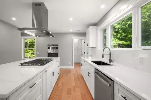 Kitchen - 113 South Rd, Kensington, NH 03833 photo 4 of 4