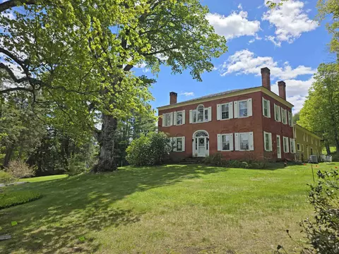 53 Hickory Ridge Rd S, Putney, VT 05346