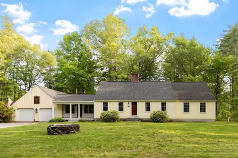 276 South Rd, Brentwood, NH 03833