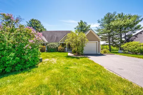 21 Wintercroft Cir #2, Grantham, NH 03753