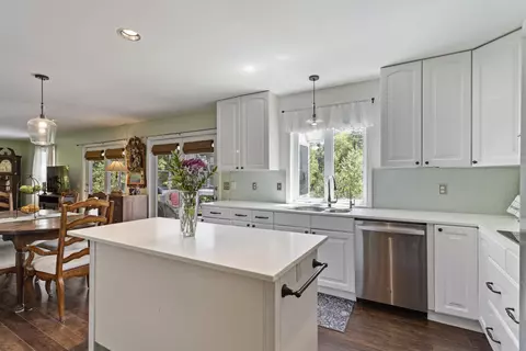 Kitchen - 15 Kelso Dr, Bow, NH 03304 photo 3 of 4