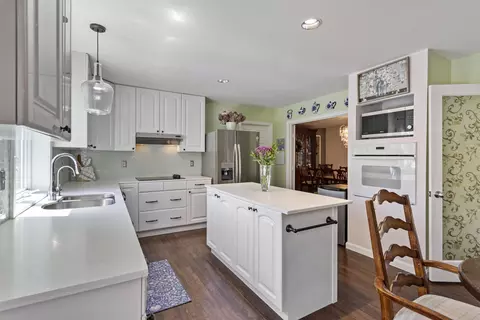 Kitchen - 15 Kelso Dr, Bow, NH 03304 photo 2 of 4