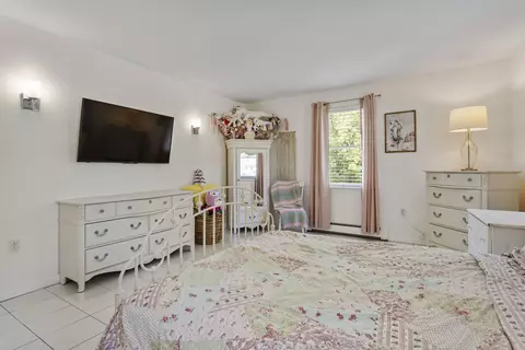 Bedroom - 15 Kelso Dr, Bow, NH 03304 photo 3 of 8
