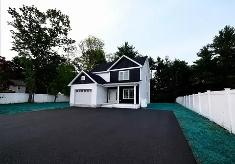 144 S Mast St, Goffstown, NH 03045