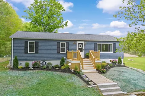74 Little River Rd, Kingston, NH 03848