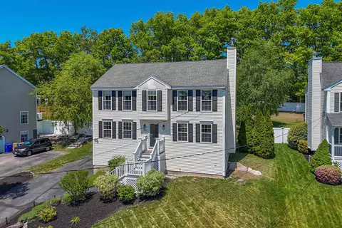 335 Wellington Hill Rd, Manchester, NH 03104