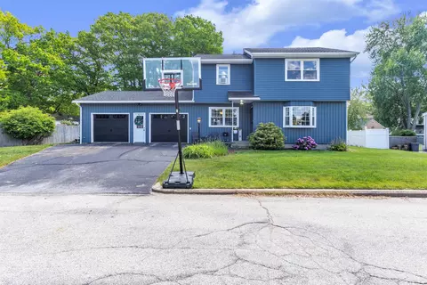47 Holt Ave, Manchester, NH 03109