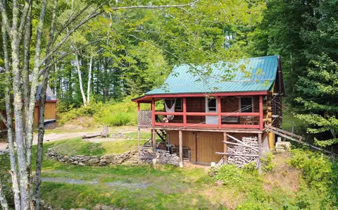 1201 Shadow Lake Rd, Waterford, VT 05819