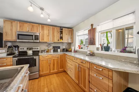 Kitchen - 10 River St, Gorham, NH 03581 photo 5 of 8