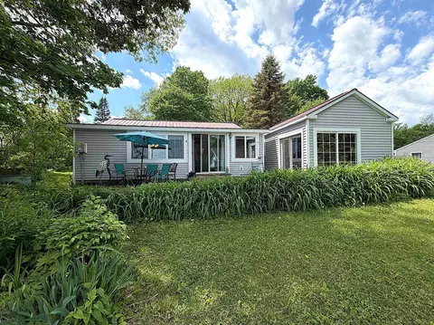 564 Mills Point Rd, Colchester, VT 05446