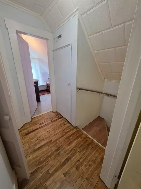 Entry Way - 2 Union St, Barre, VT 05641 photo 4 of 4
