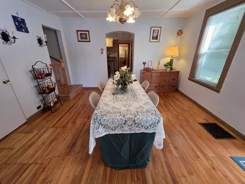 Dining - 2 Union St, Barre, VT 05641 photo 3 of 4