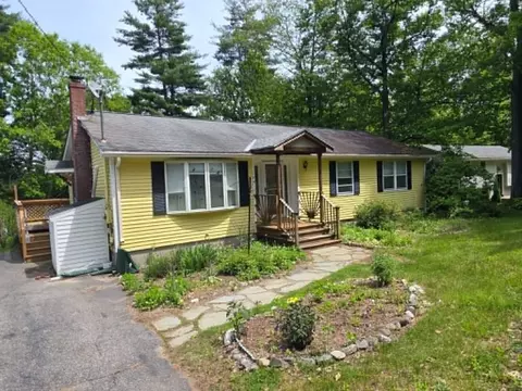 184 Carriage Hill Rd, Brattleboro, VT 05301