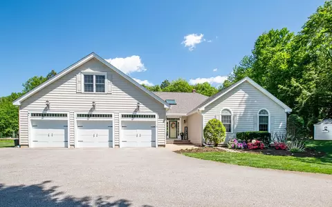 32 Mcintosh Rd, Danville, NH 03819