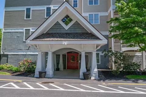 5 Sally Sweets Way #213, Salem, NH 03079