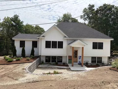 5 Birch Dr, Newmarket, NH 03857