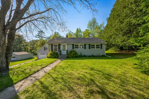 101 Manns Hill Rd, Littleton, NH 03561