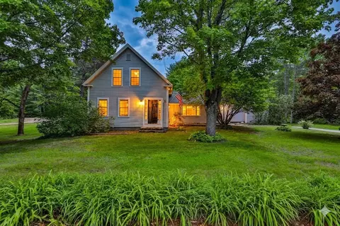 42 Main St, Brookline, NH 03033