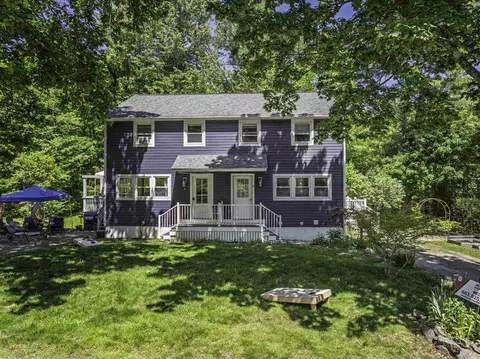 8 Old Landing Rd, Durham, NH 03824