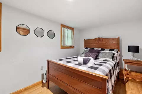 Bedroom - 106 Covered Bridge Ln, Bartlett, NH 03812 photo 5 of 6