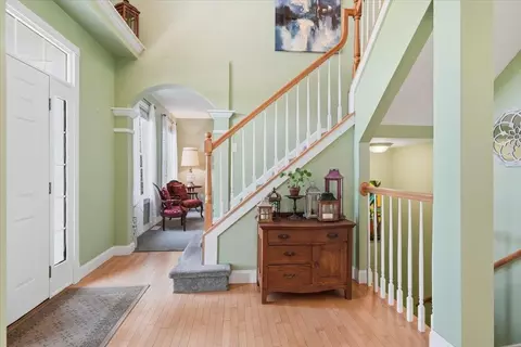 Entry Way - 585 Hanon Dr, Williston, VT 05495 photo 3 of 6